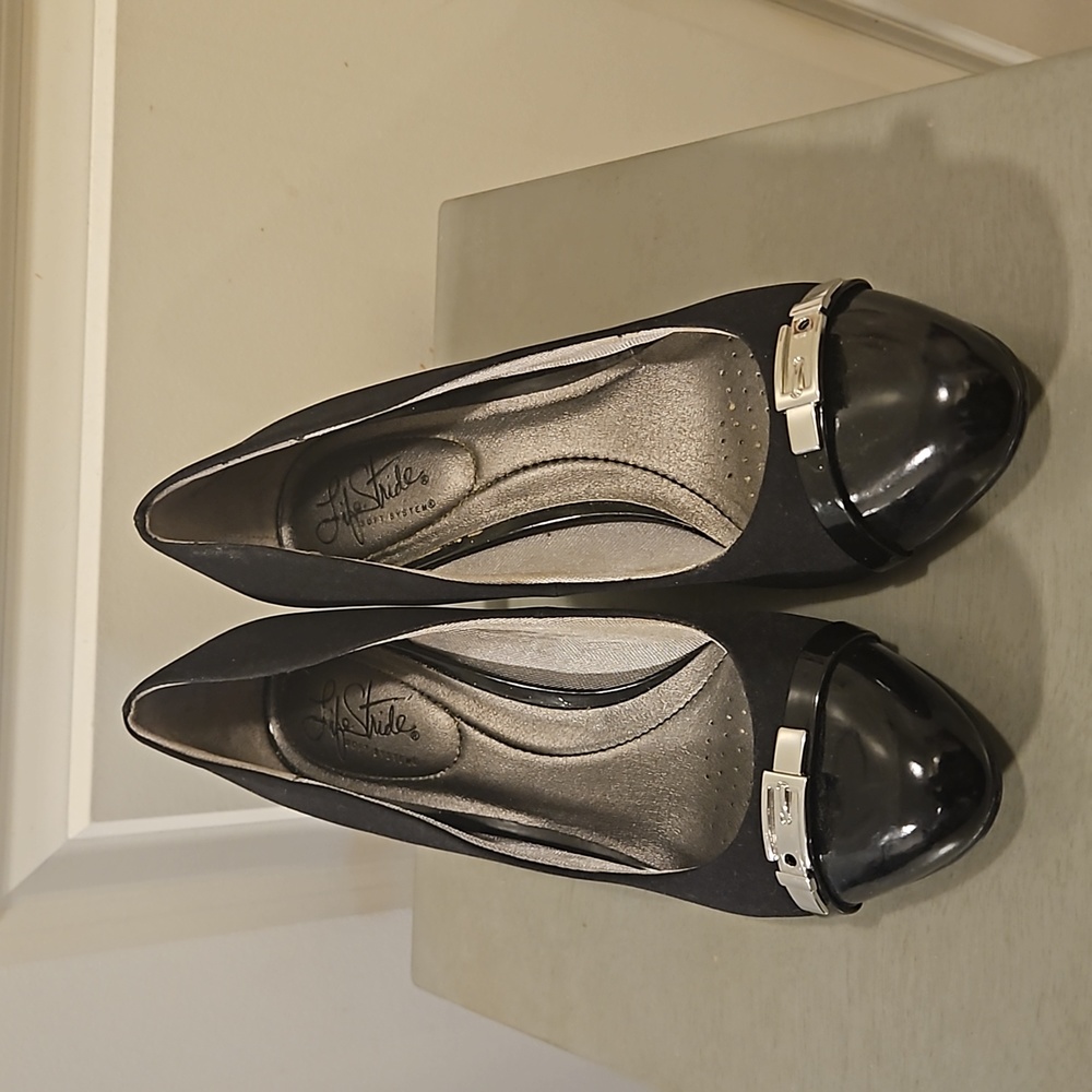 Life Stride Soft System Flex Heels Size 9 - image 1